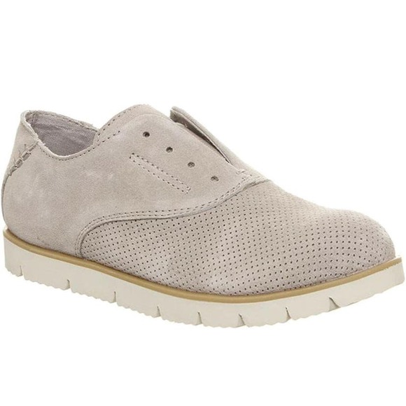 BEARPAW Women's Haven Slip-On Shoe - Grey, Size 8 Suede Upper - Picture 2 of 6